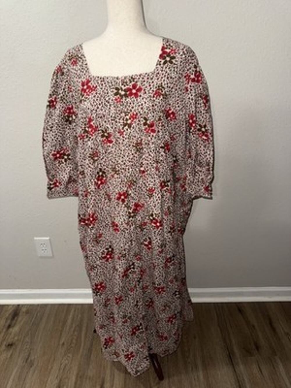 Vintage Floral Leopard Lounger Dress 1X Plus Cotton Muumuu Nightgown Housecoat